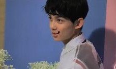 娱记爆料吴磊视频大全最新,青春活力尽显，粉丝直呼心动不已